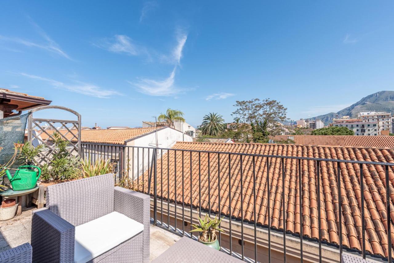 Schiavuzzo Apartment With Terrace By Wonderful Italy Palermo Bagian luar foto