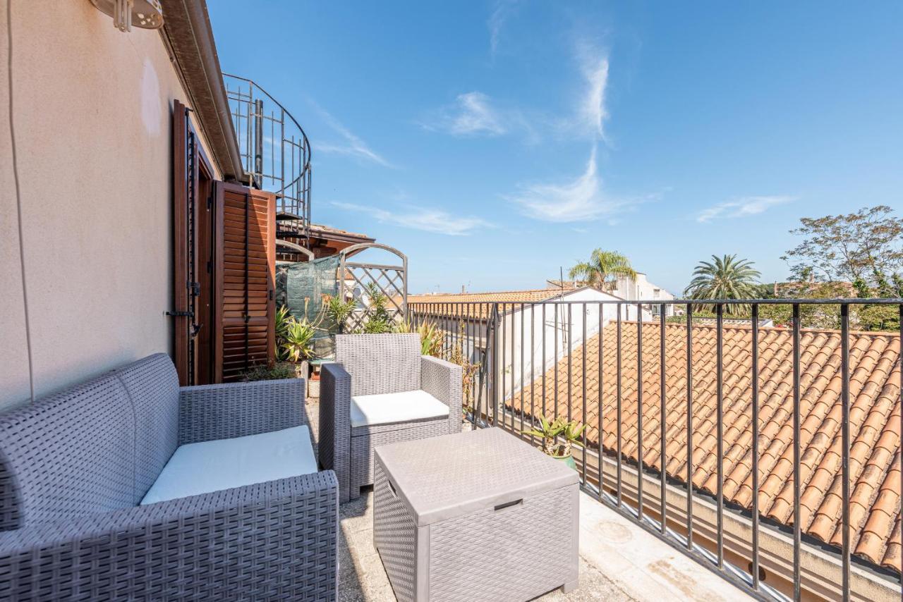 Schiavuzzo Apartment With Terrace By Wonderful Italy Palermo Bagian luar foto